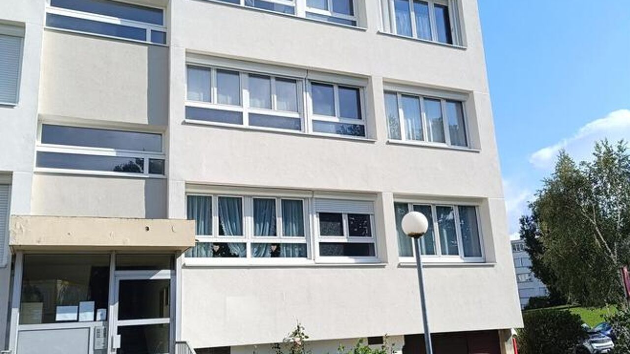 appartement 3 pièces 66 m2 à vendre à Saint-Michel-sur-Orge (91240)