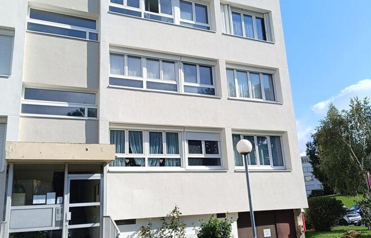 appartement 3 pièces 66 m2 à vendre à Saint-Michel-sur-Orge (91240)