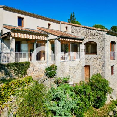 Maison 6 pièces 443200 €