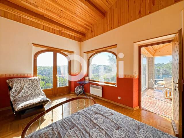 Maison en pierre avec vue imprenable — photo du bien
