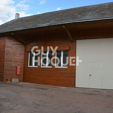 Local industriel  850 €