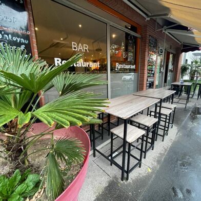 Commerce  196200 €