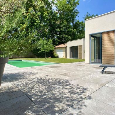 Maison 7 pièces 222 m²