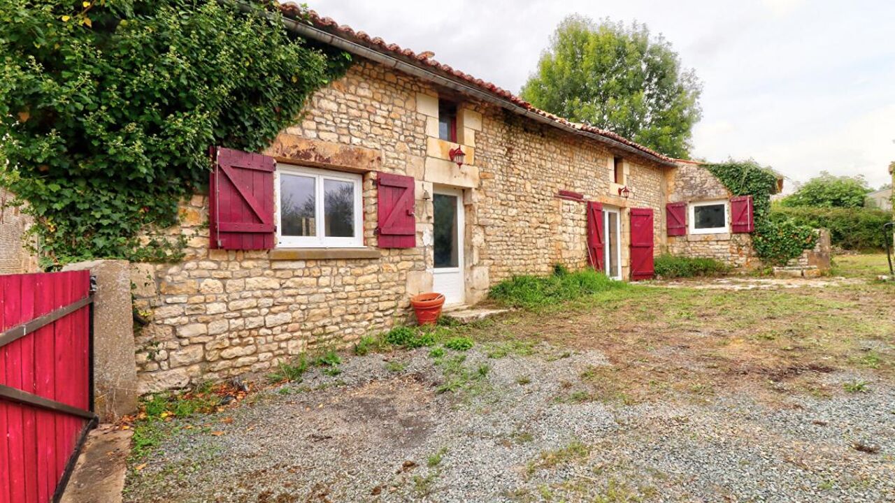 maison 5 pièces 105 m2 à vendre à Surin (79220)