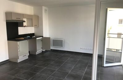 location appartement 702 € CC /mois à proximité de Saint-Martin-de-Crau (13310)