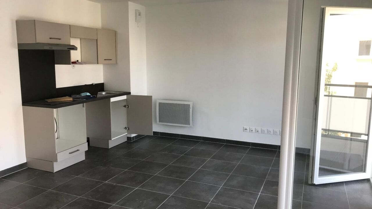 appartement 2 pièces 44 m2 à louer à Miramas (13140)