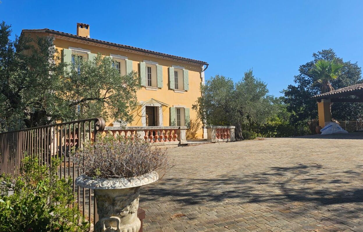 maison 8 pièces 300 m2 à vendre à Trans-en-Provence (83720)