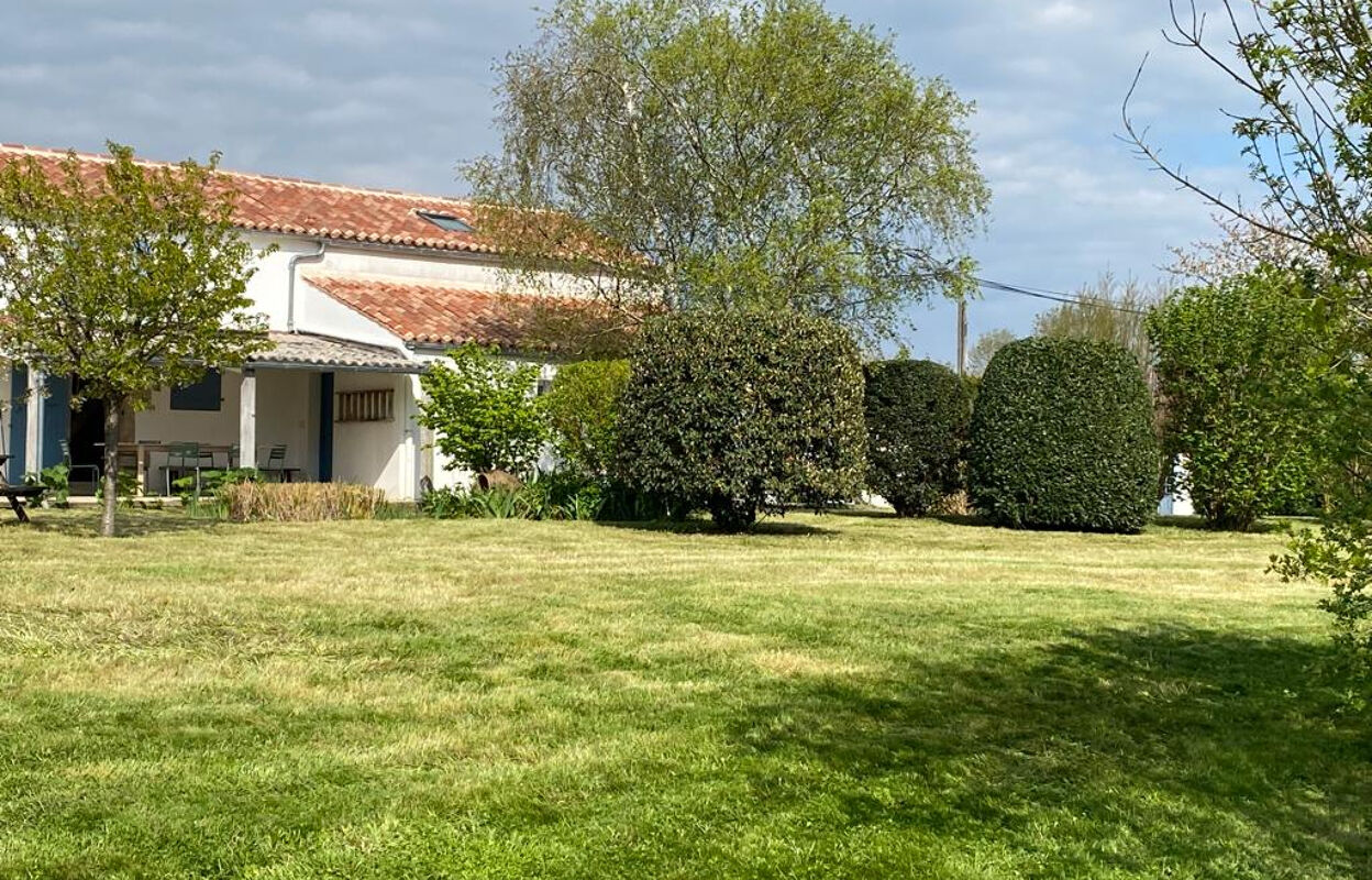 maison 5 pièces 150 m2 à vendre à La Ronde (17170)