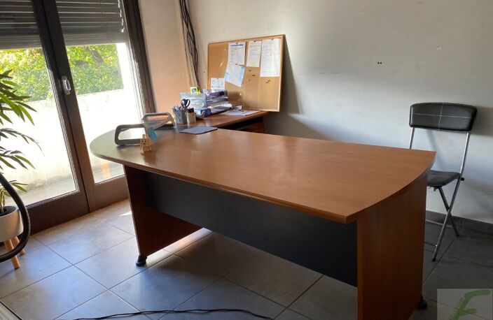 Local commercial — photo 3