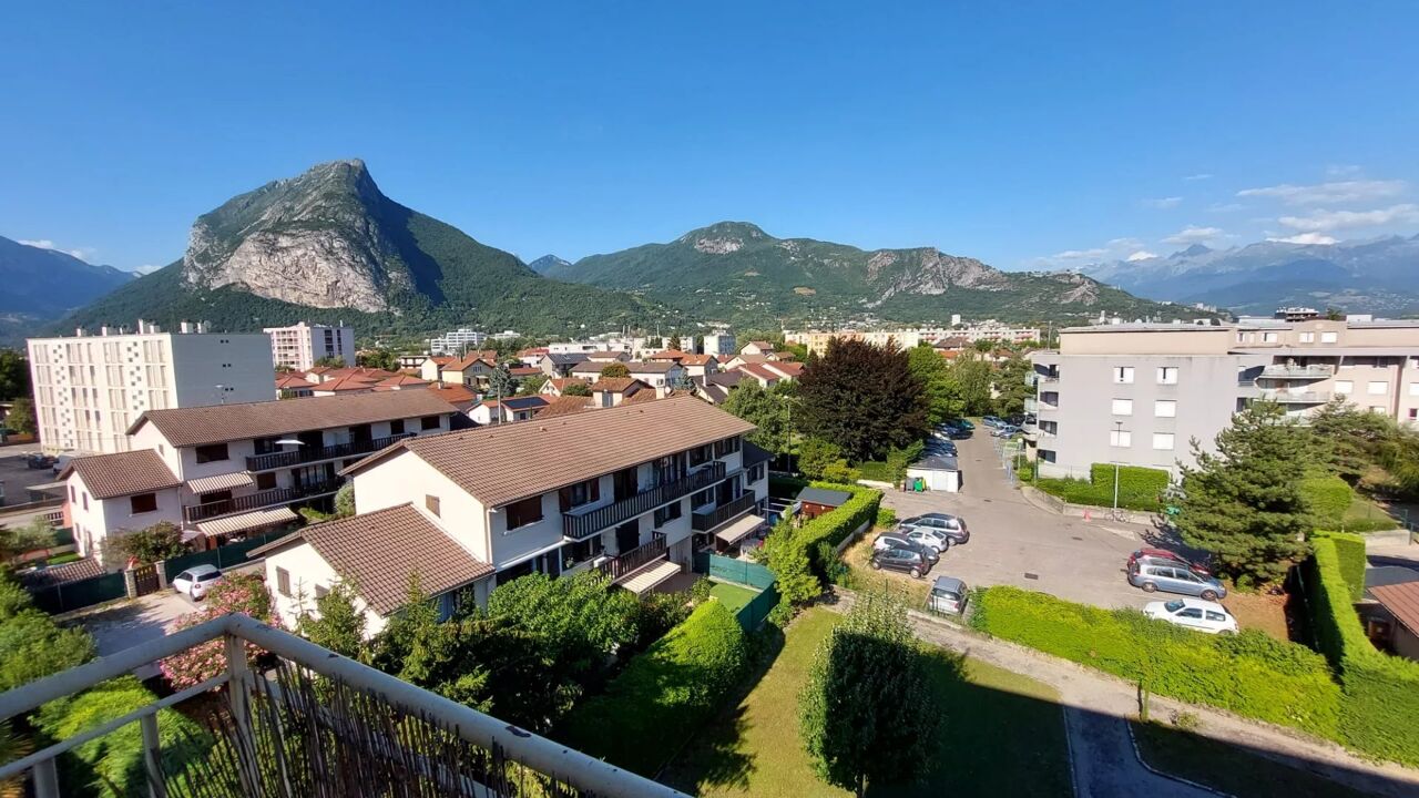 appartement 4 pièces  m2 à louer à Fontaine (38600)