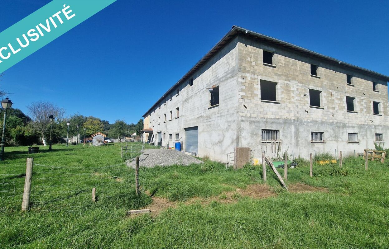 immeuble  pièces 2000 m2 à vendre à Labarthe-Inard (31800)