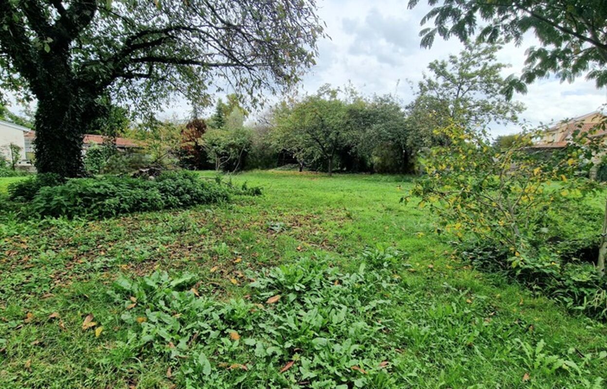 terrain  pièces 697 m2 à vendre à Tarbes (65000)