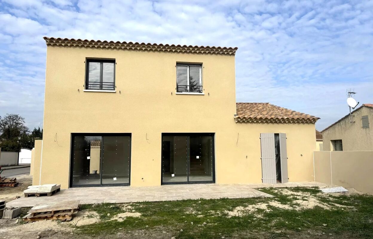 maison 5 pièces 116 m2 à vendre à Mollégès (13940)