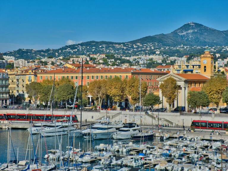 Port de Nice, vente appartement 2 pièces rénové, vue Port — photo 1