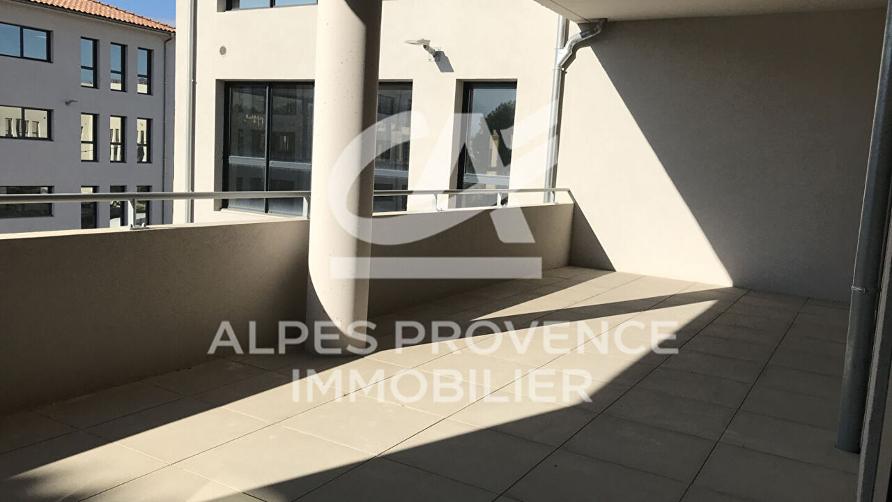 bureau  pièces 104 m2 à louer à Aubagne (13400)