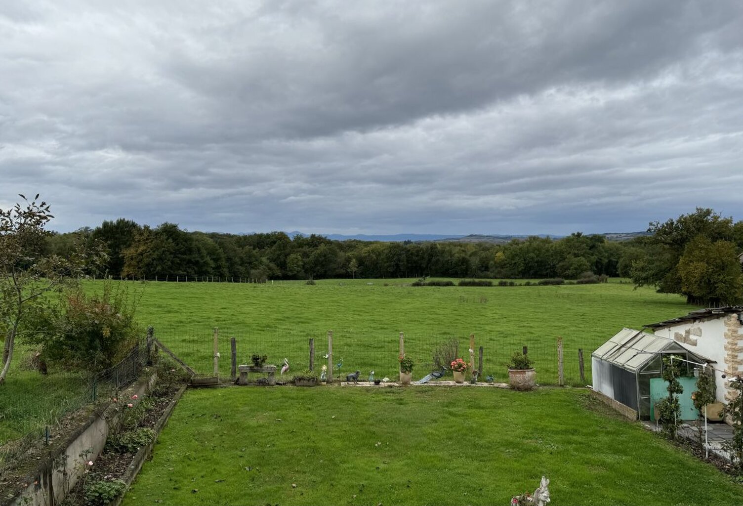 Maison Vue sur la Chaine des Puys — photo 1