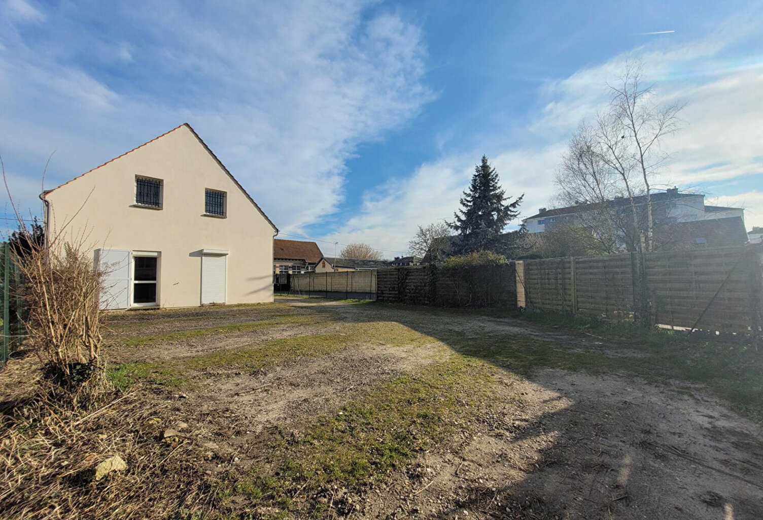 COMPIEGNE - PROCHE PARC BAYSER — photo 1
