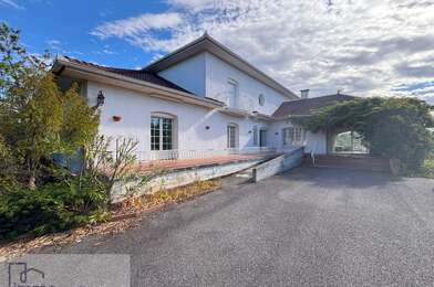 Immeuble  370000 €