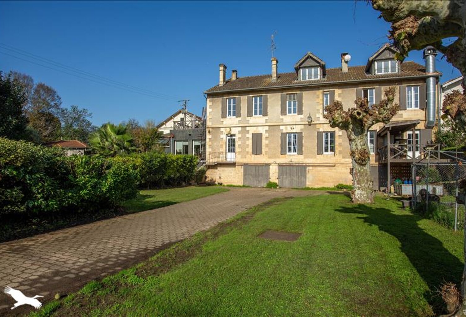 Vente maison 12 pièces 714 m² Cadillac-sur-Garonne (33410) — photo 1