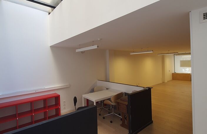 Local commercial — photo 2