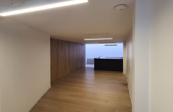 Local commercial — photo 4
