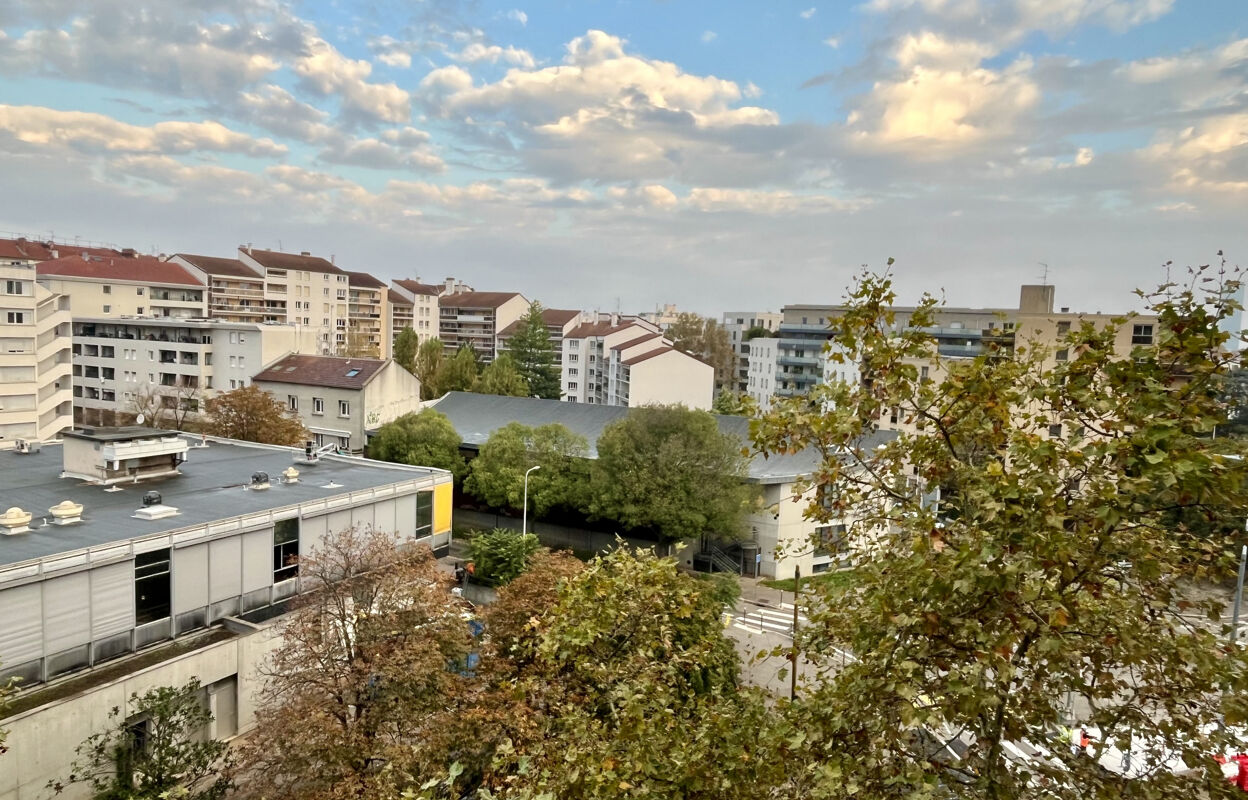 appartement 3 pièces 68 m2 à vendre à Lyon 7 (69007)