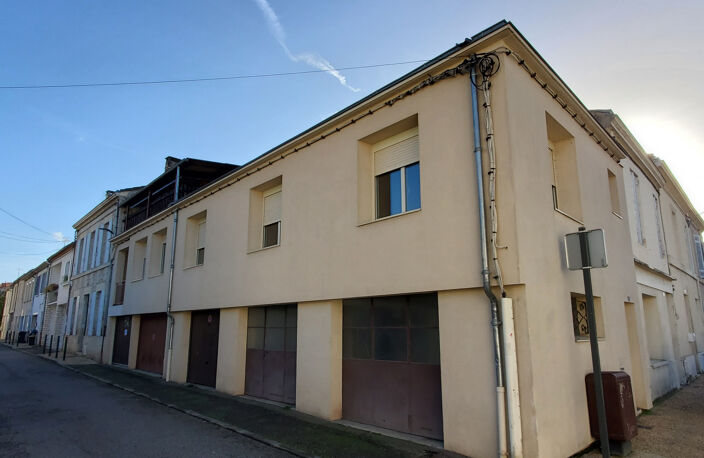 Exclusivité, Marmande coeur de ville, habitation de 82.94m2 avec 3 garages. — photo 2
