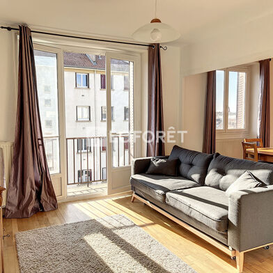 Appartement 3 pièces 800 €