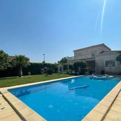 Maison 9 pièces 469000 €