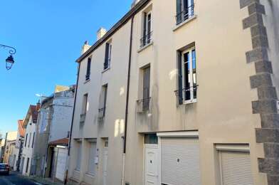 Appartement 3 pièces 605 €