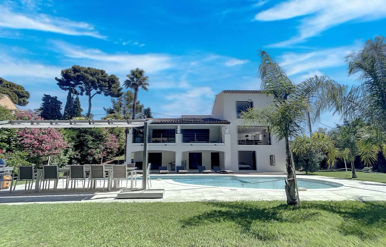 maison 10 pièces 343 m2 à vendre à Antibes (06600)