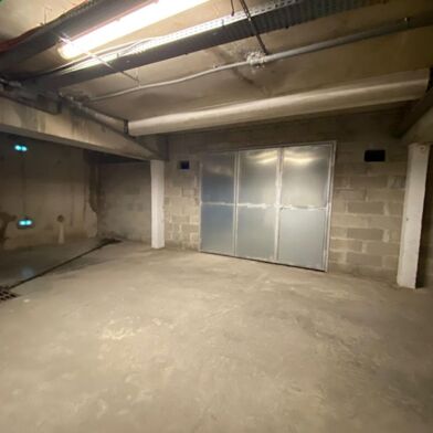 Garage 32 m²