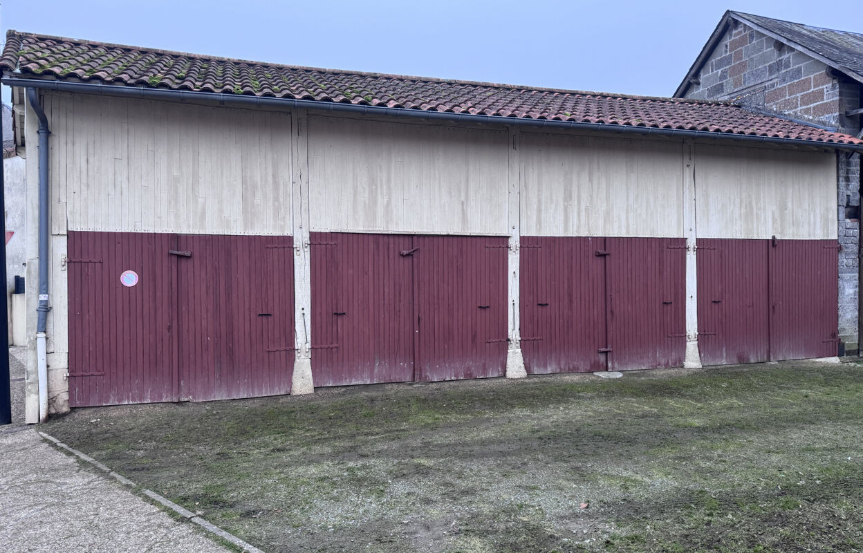 garage  pièces 62 m2 à vendre à Secondigny (79130)