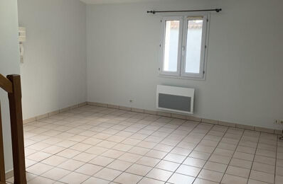 location appartement 490 € CC /mois à proximité de La Meilleraie-Tillay (85700)