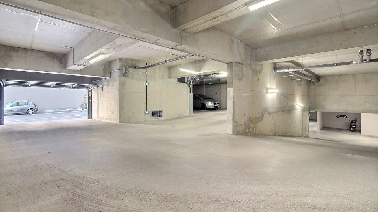 garage  pièces 15 m2 à louer à Montpellier (34000)