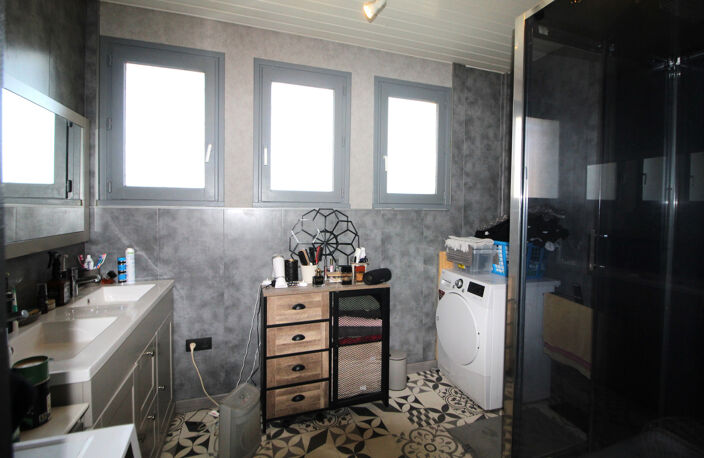 EXCLUSIVITE, LE COTEAU, — photo 4