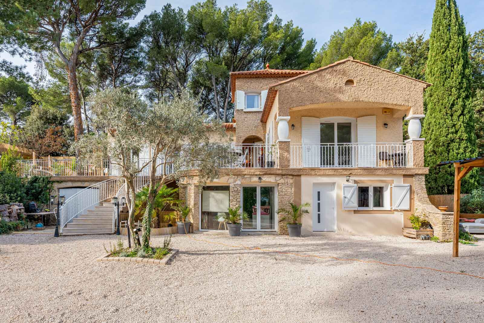 Villa / Maison 7 pièces  à vendre Aubagne 13400