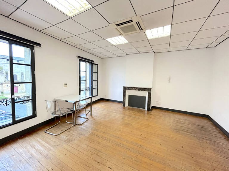 A LOUER BUREAU DANS IMMEUBLE DE STANDING AVEC ASCENSEUR - SAINT ANDRE DE CUBZAC — photo 1