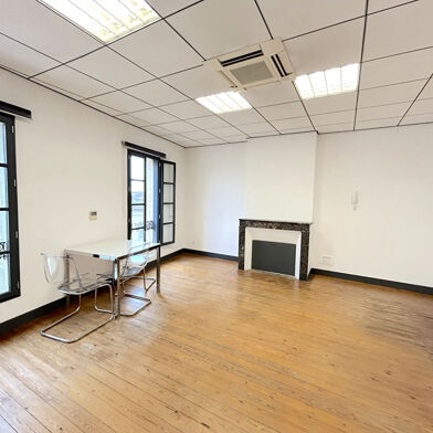 Bureau 1 pièces 550 €