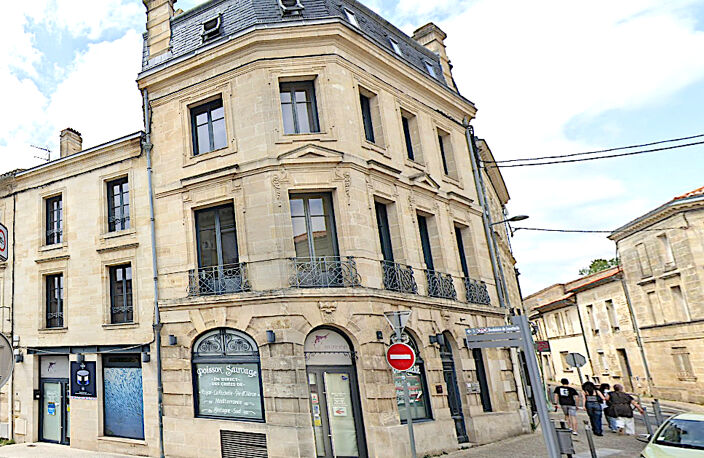 A LOUER BUREAU DANS IMMEUBLE DE STANDING AVEC ASCENSEUR - SAINT ANDRE DE CUBZAC — photo 4