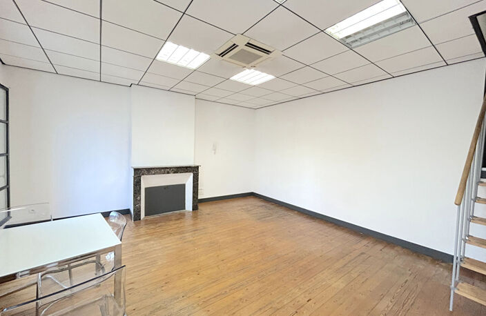 A LOUER BUREAU DANS IMMEUBLE DE STANDING AVEC ASCENSEUR - SAINT ANDRE DE CUBZAC — photo 5