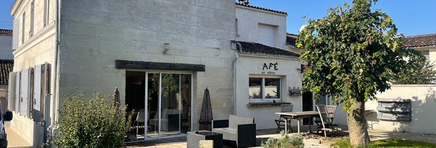 Maison 6 Pièces 170 m² à vendre à Les Gonds (17100)