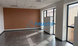 Bureau  36 m² à louer à Éguilles (13510)