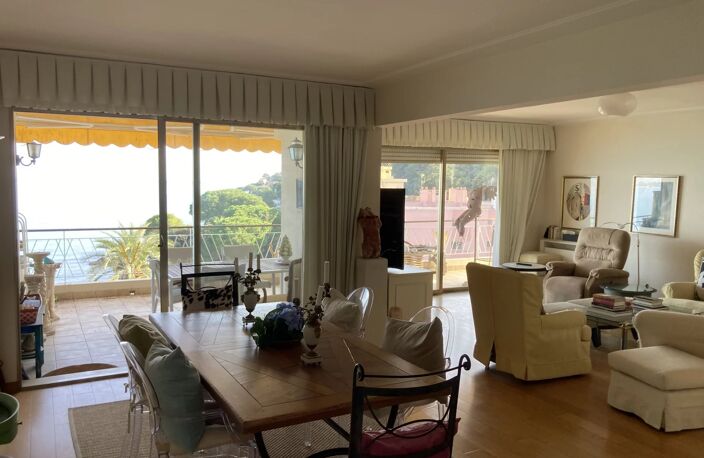 Appartement avec vue panoramique sur la baie du Cap Martin jusqu'à l'Italie. — photo 3