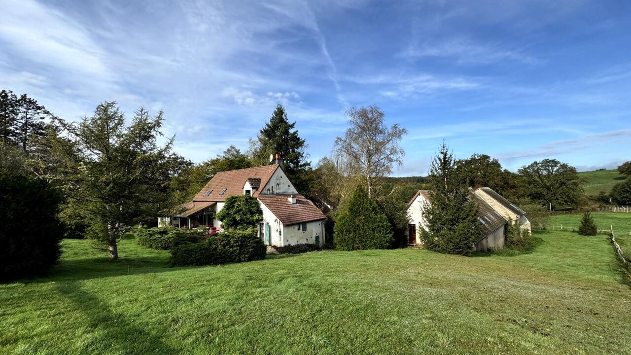 maison 7 pièces 155 m2 à vendre à Villeneuve-en-Montagne (71390)