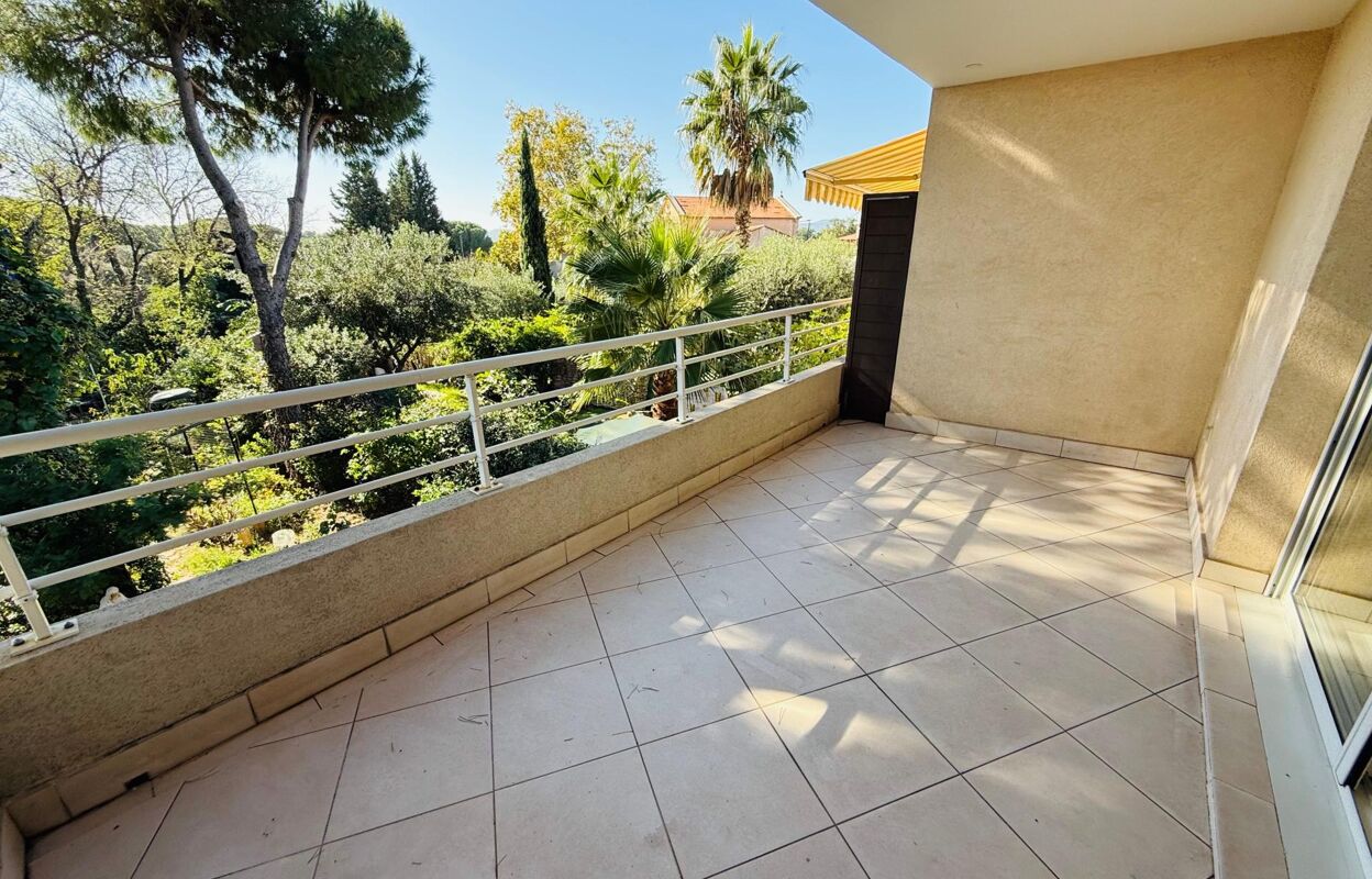 appartement 3 pièces 69 m2 à vendre à Fréjus (83600)