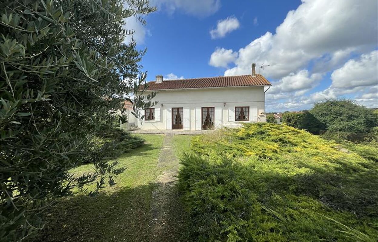 maison 4 pièces 96 m2 à vendre à Châteaubernard (16100)