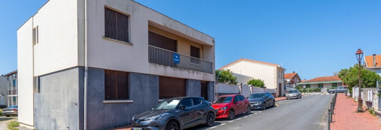 Immeuble   m² à vendre à Soulac-sur-Mer (33780)