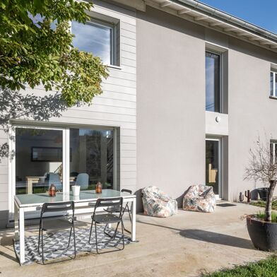 Maison 5 pièces 140 m²