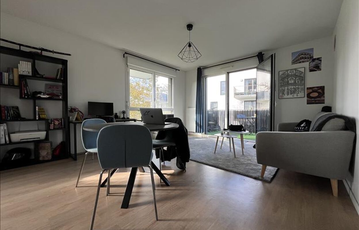 appartement 2 pièces 48 m2 à vendre à Bordeaux (33300)